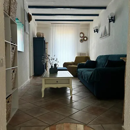 Villa Les Volets Bleus Avec Piscine Et Jacuzzi *