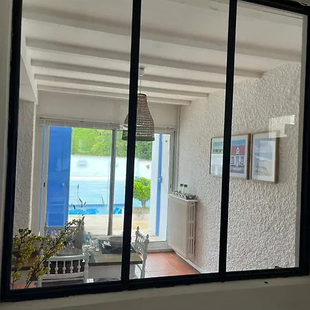 Les Volets Bleus Avec Piscine Et Jacuzzi Villa